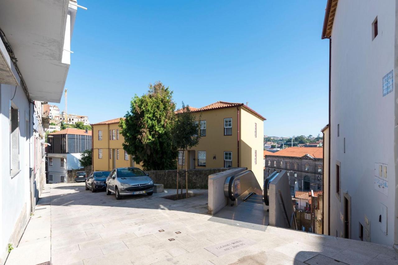 Magnificient 2Br Duplex W/ Gorgeous View By Lovelystay Porto Bagian luar foto